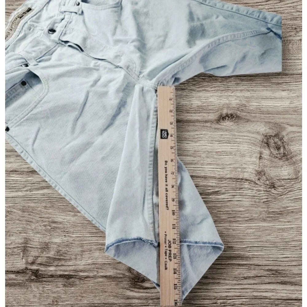Vintage‎ 90's Levi's Silvertab Button Fly Size 36 Denim Jean Shorts